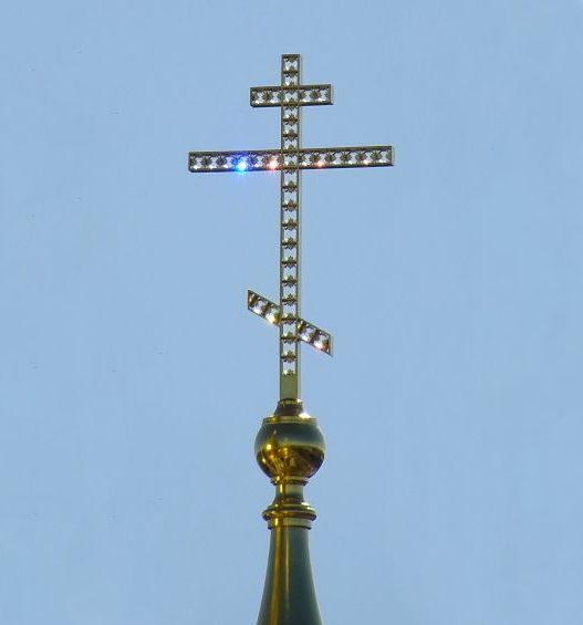Стеклянный крест Покровской церкви